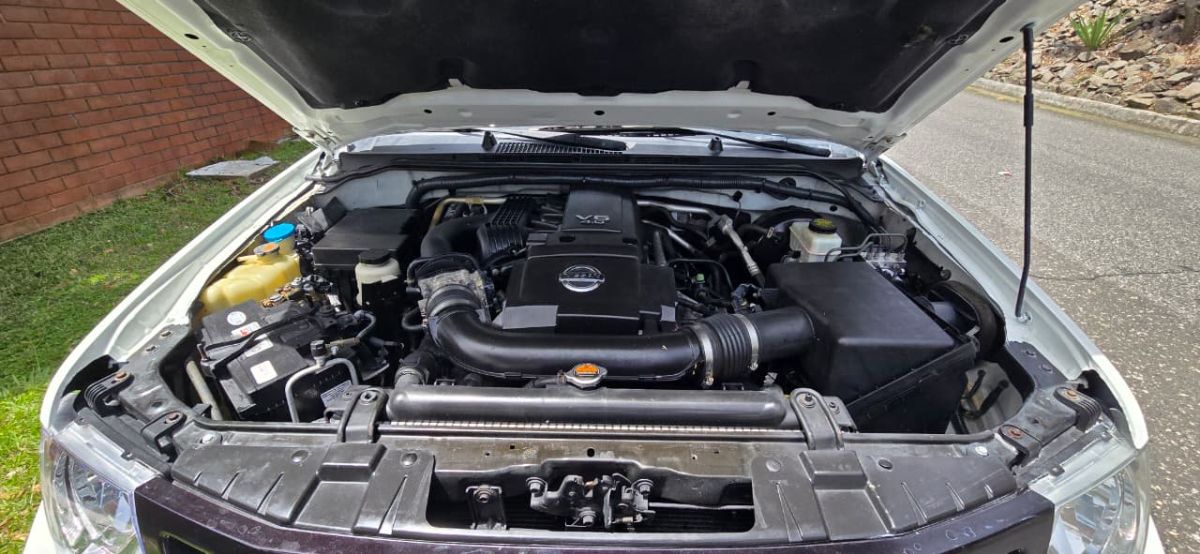 NISSAN FRONTIER - 2015                                        