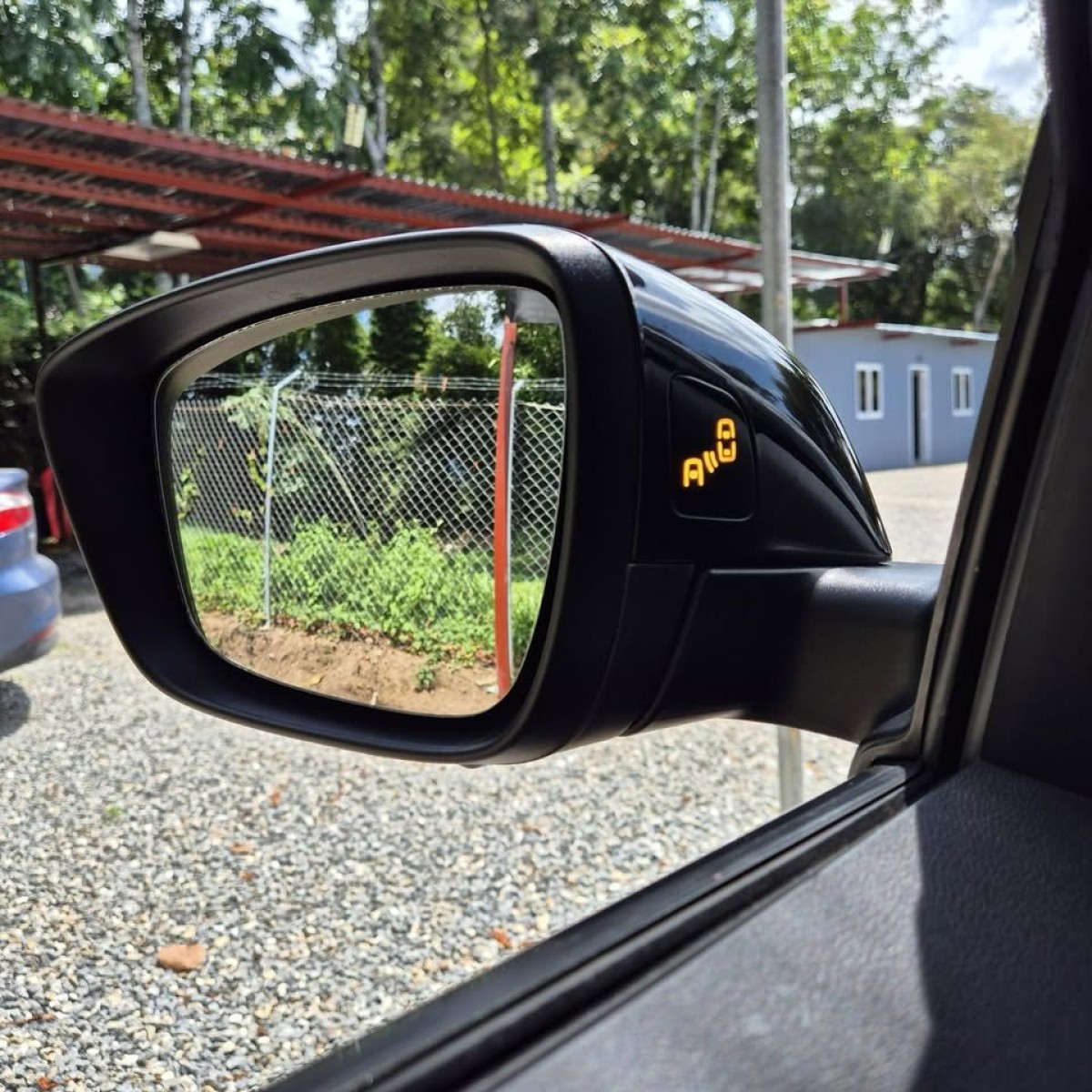 CHEVROLET TRACKER - 2023                                        