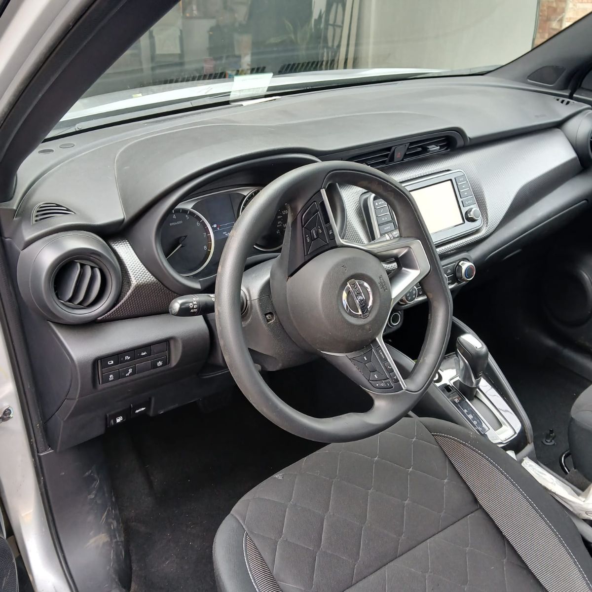 NISSAN  KICKS - 2020                                        