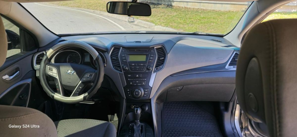 HYUNDAI SANTA FE - 2016                                        