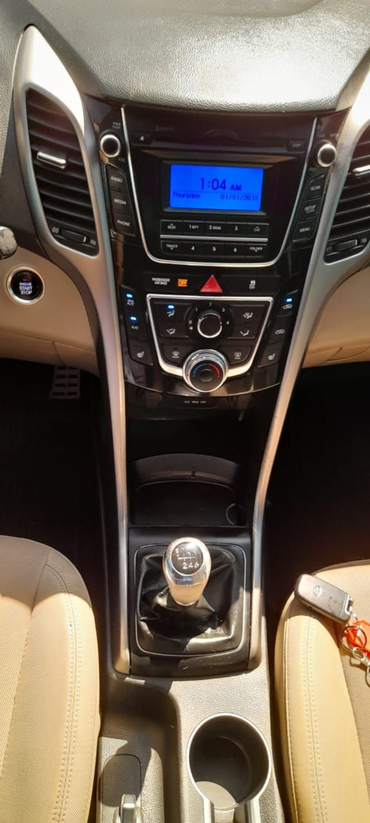 HYUNDAI ELANTRA - 2013                                        