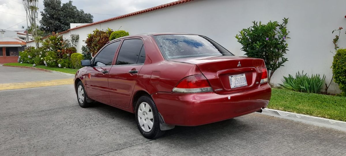 MITSUBISHI LANCER - 2004                                        