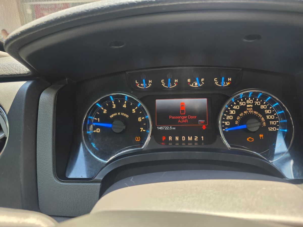 FORD F-150 XLT - 2013                                        