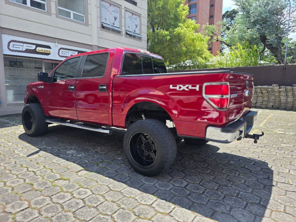 FORD F-150 XLT - 2013                                        