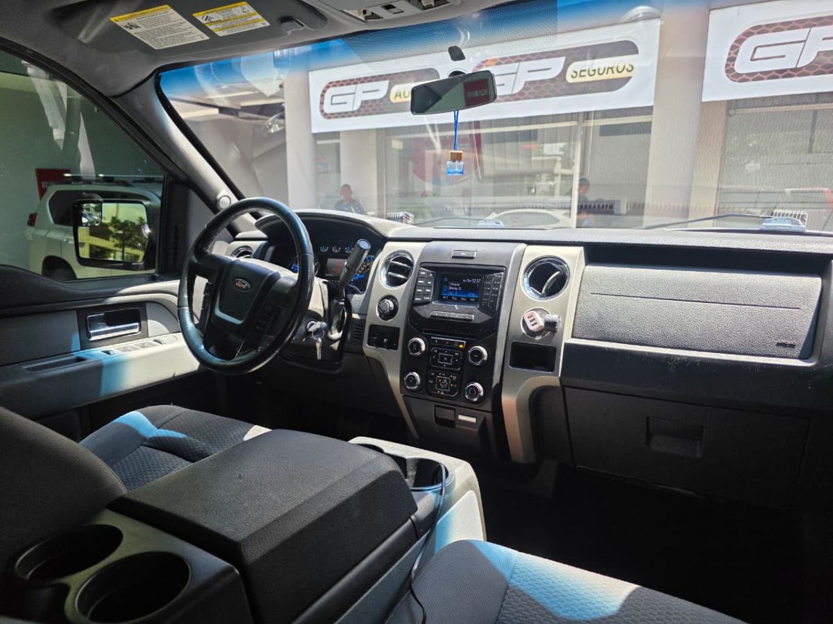 FORD F-150 XLT - 2013                                        