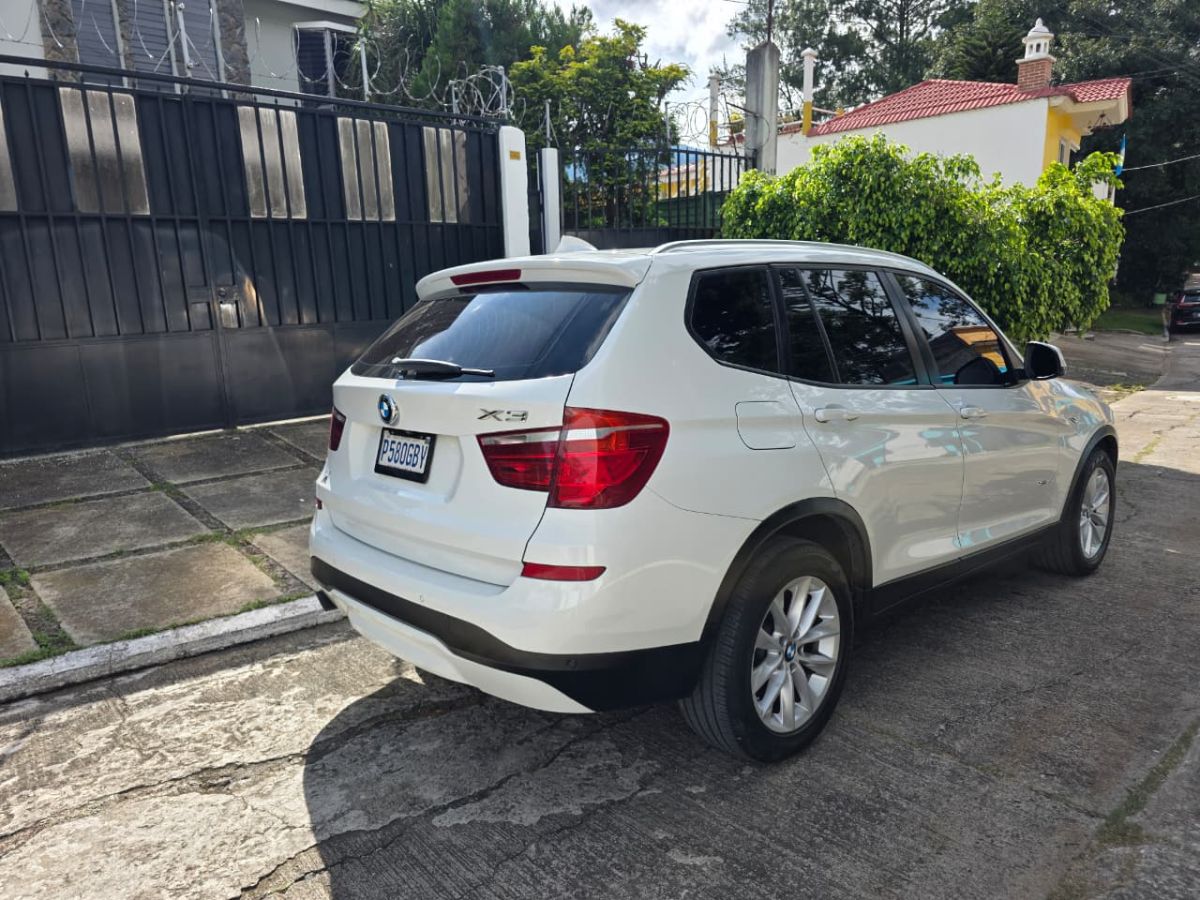 BMW X3 - 2016                                        