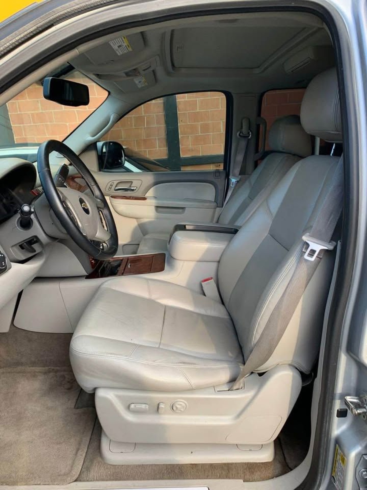 CHEVROLET SUBURBAN - 2013                                        