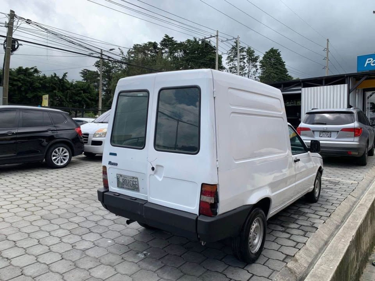 FIAT FIORINO - 2004                                        