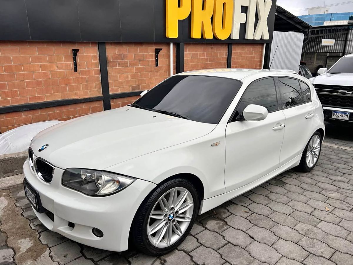 BMW 120 I - 2011                                        