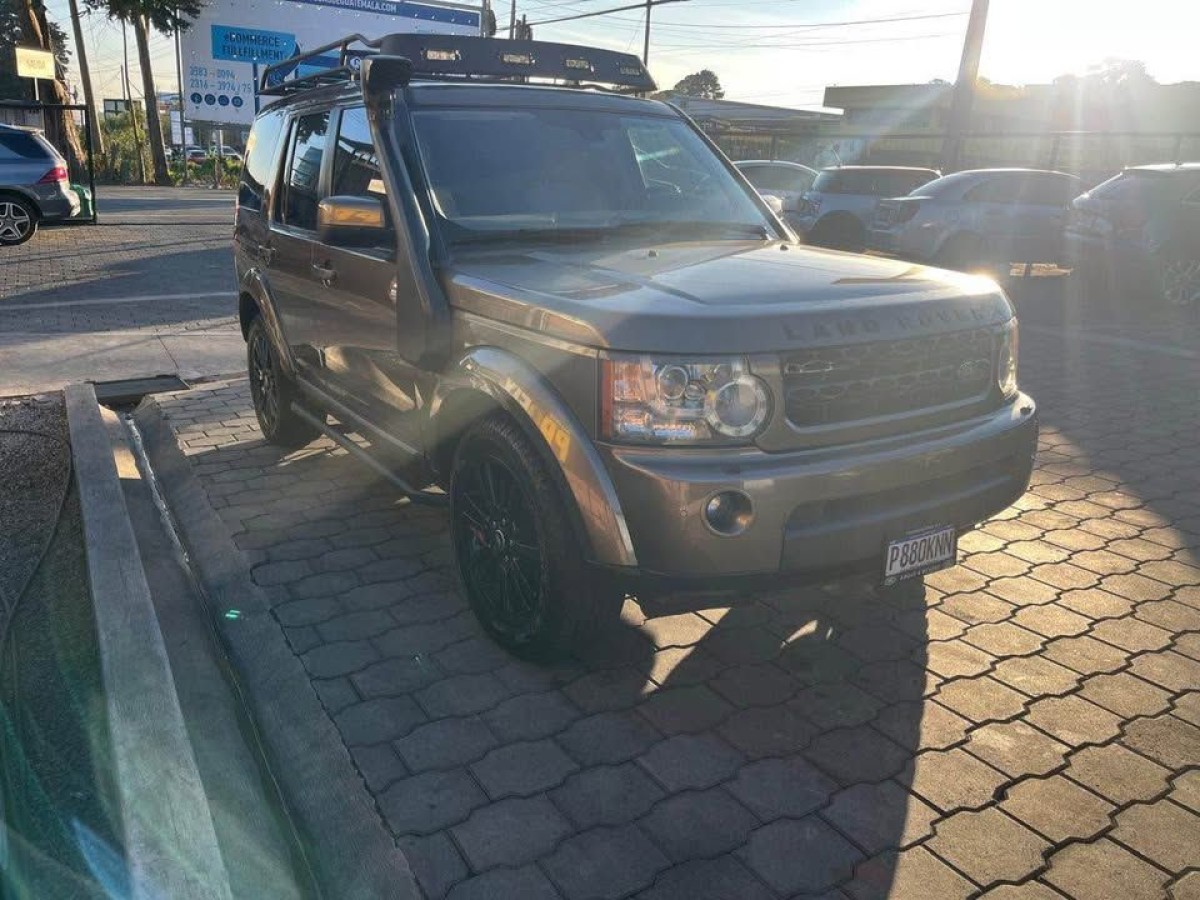 LAND ROVER DISCOVERY LR4 - 2010                                        