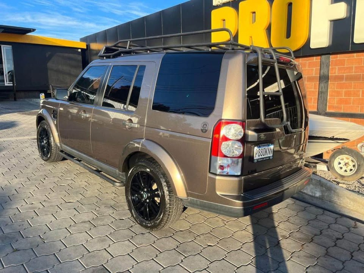 LAND ROVER DISCOVERY LR4 - 2010                                        