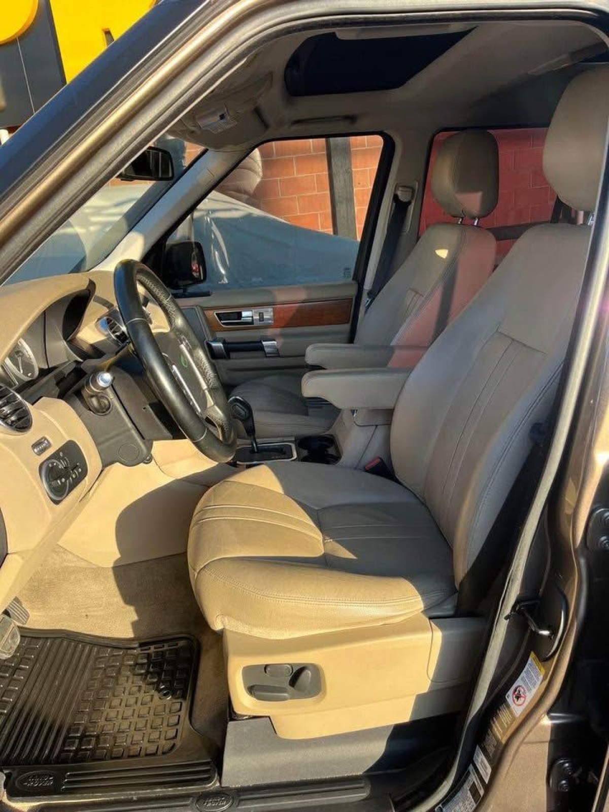 LAND ROVER DISCOVERY LR4 - 2010                                        