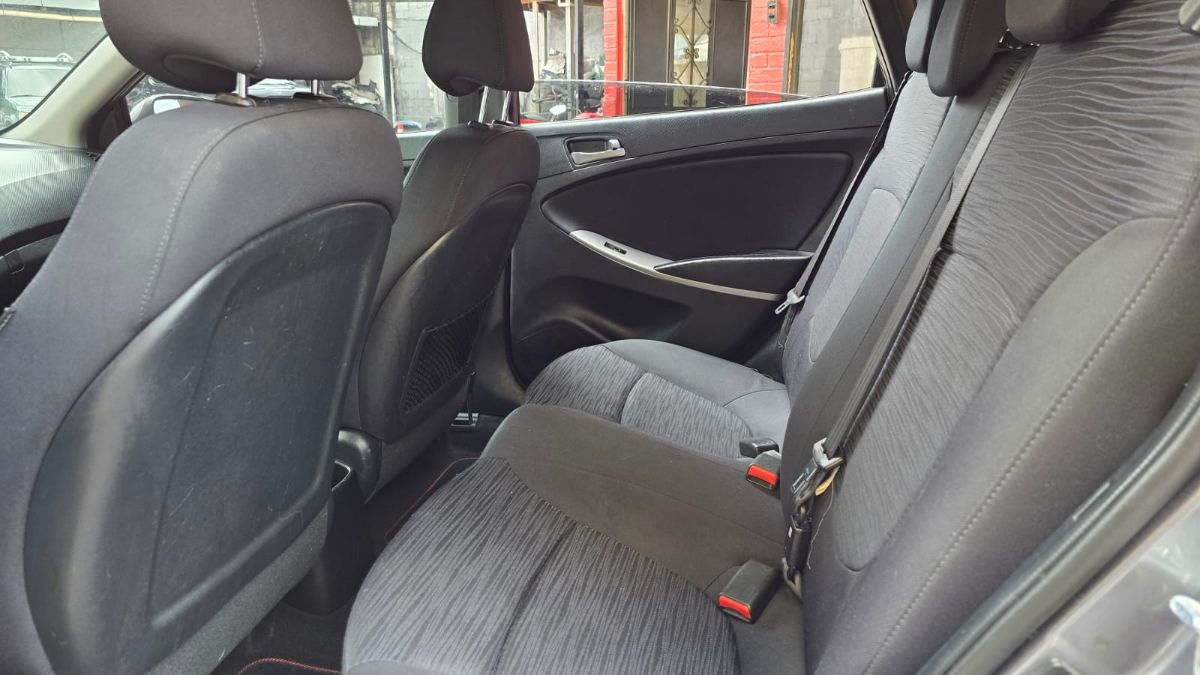 HYUNDAI ACCENT - 2017                                        