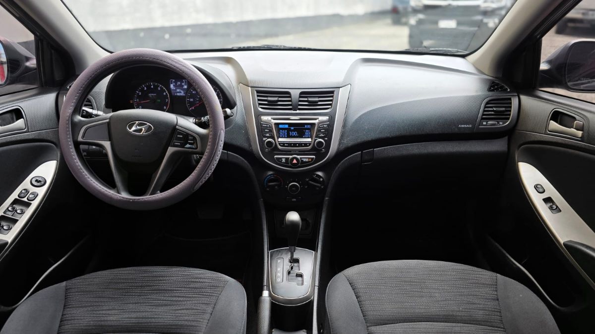 HYUNDAI ACCENT - 2017                                        