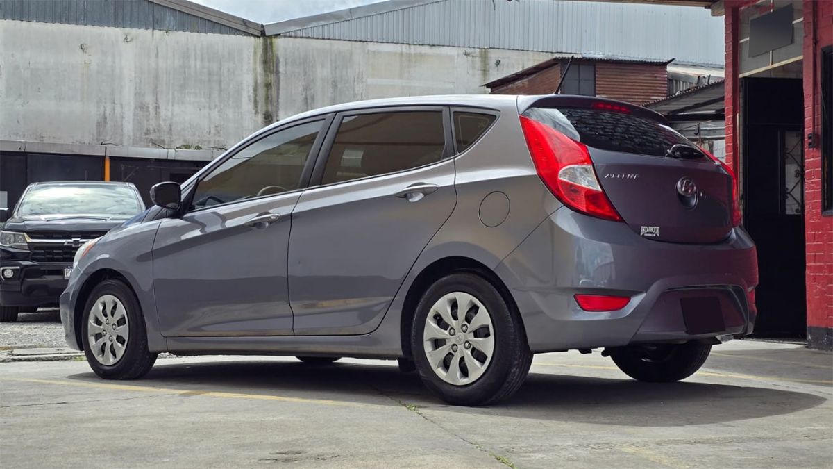 HYUNDAI ACCENT - 2017                                        