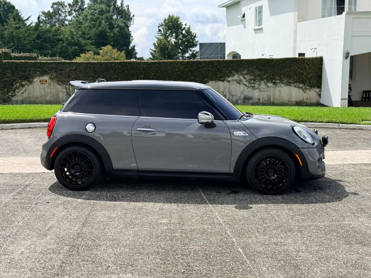 MINI COOPER S - 2015                                        