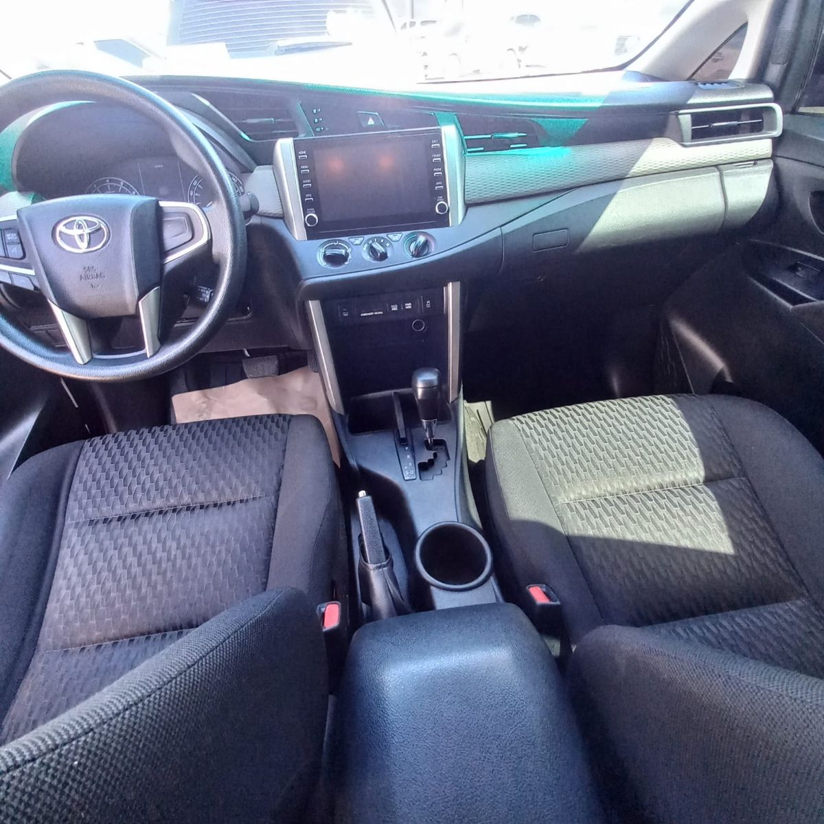 TOYOTA INNOVA - 2023                                        