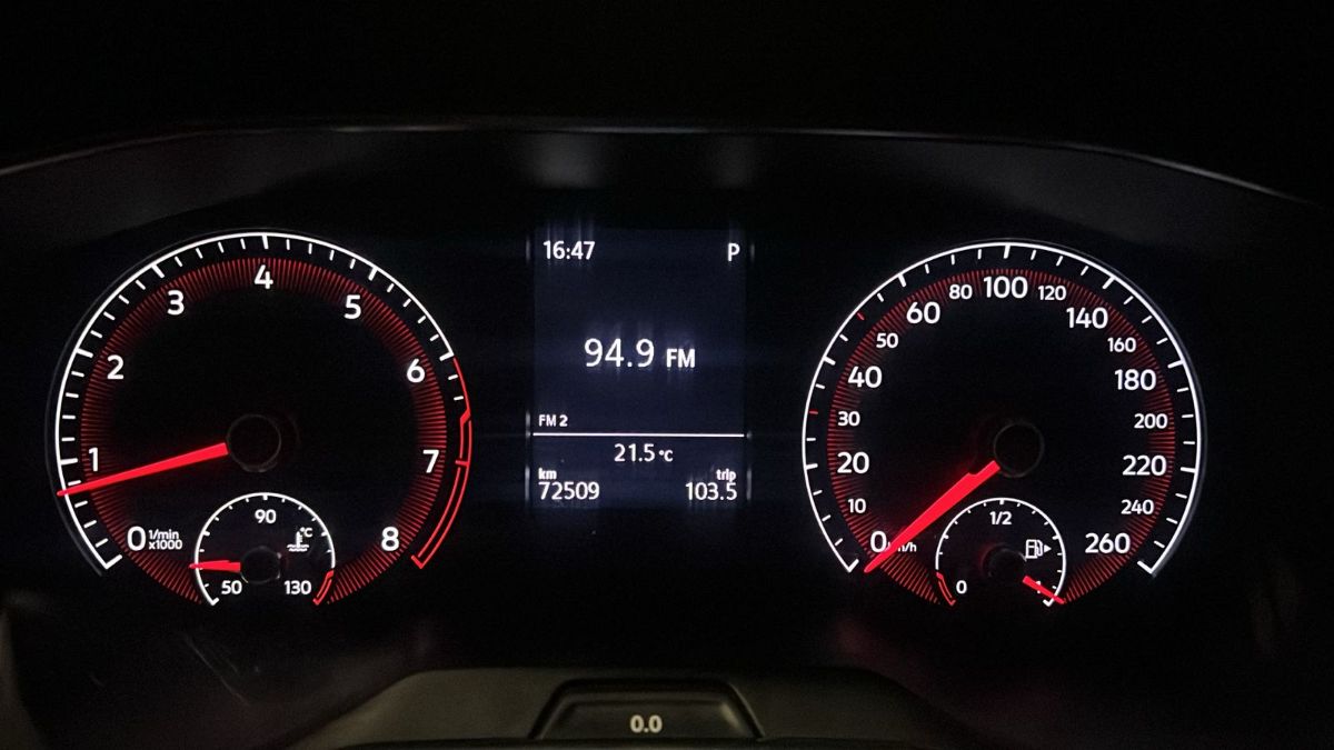 VOLKSWAGEN JETTA - 2019                                        