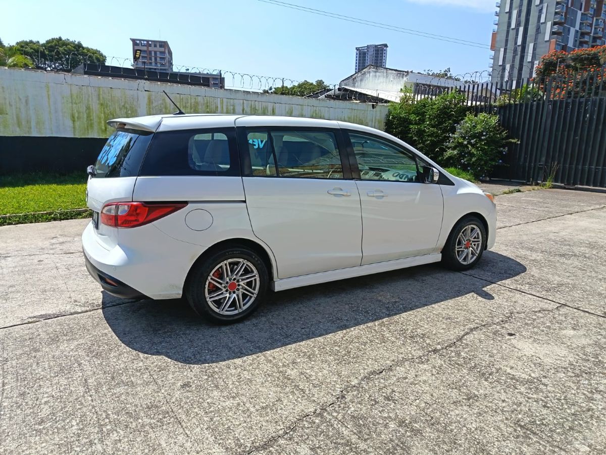 MAZDA 5 - 2013                                        