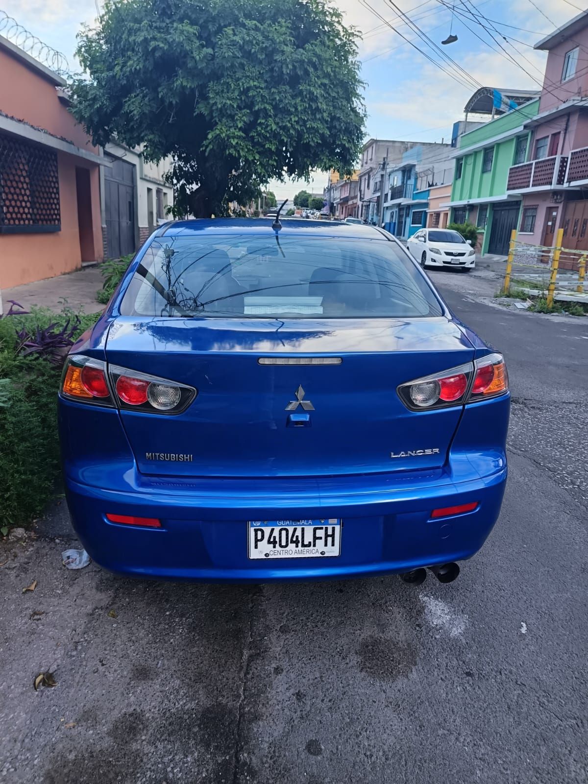 MITSUBISHI LANCER - 2017                                        