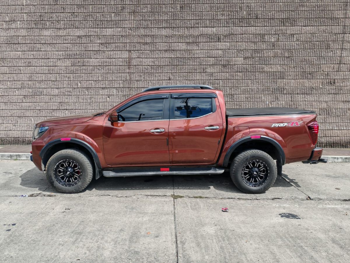 NISSAN FRONTIER - 2022                                        