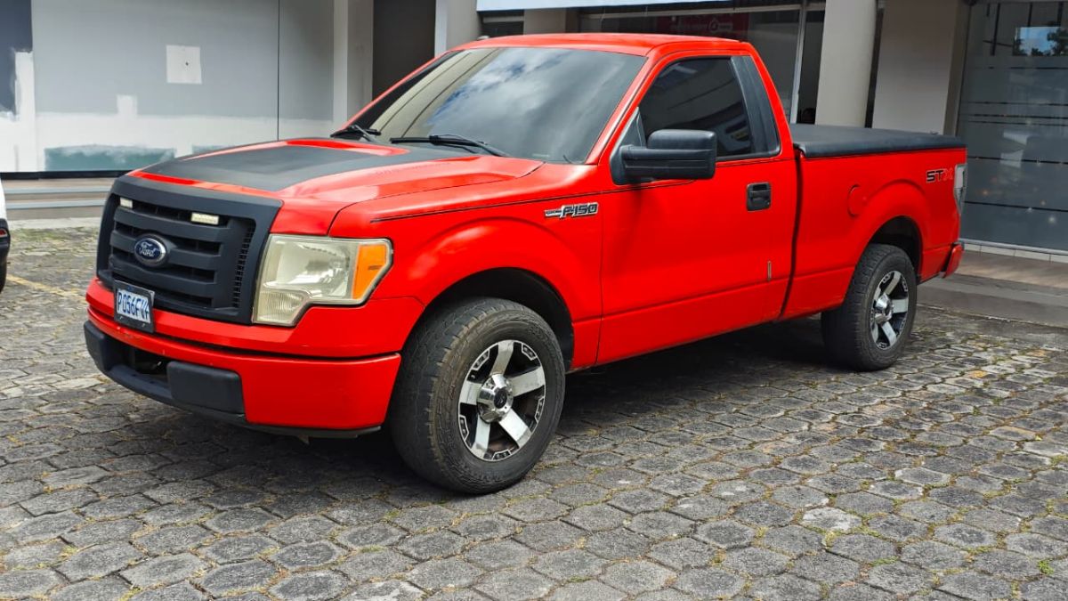 FORD F-150 XLT - 2012                                        