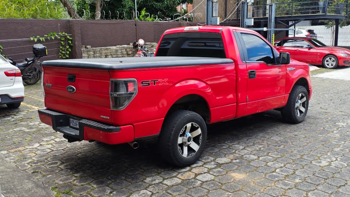 FORD F-150 XLT - 2012                                        