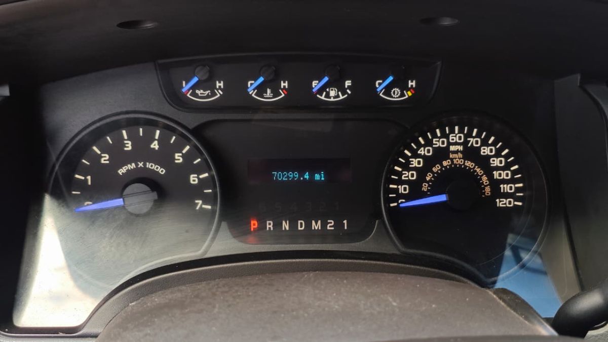 FORD F-150 XLT - 2012                                        