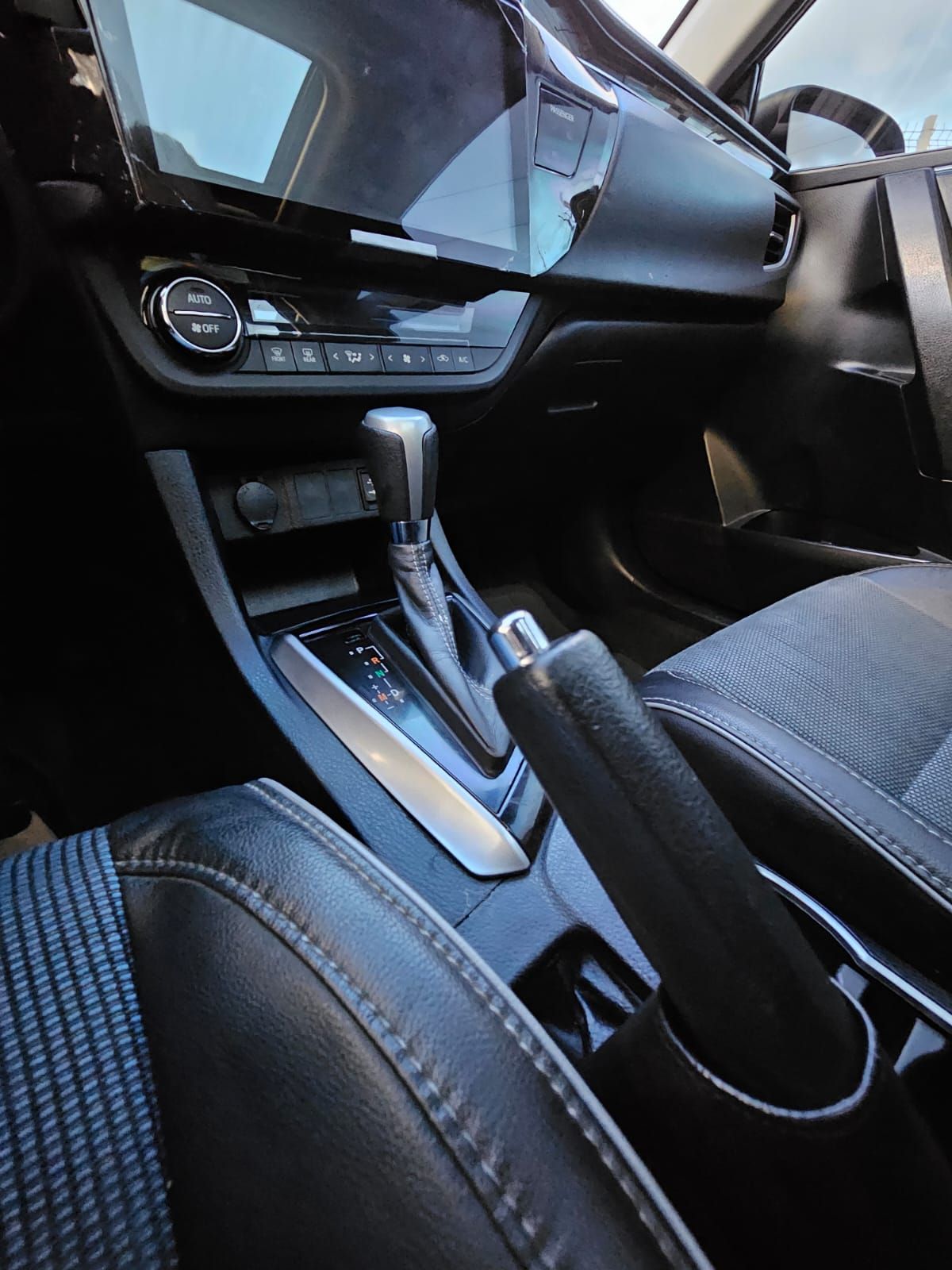 TOYOTA COROLLA S - 2014                                        