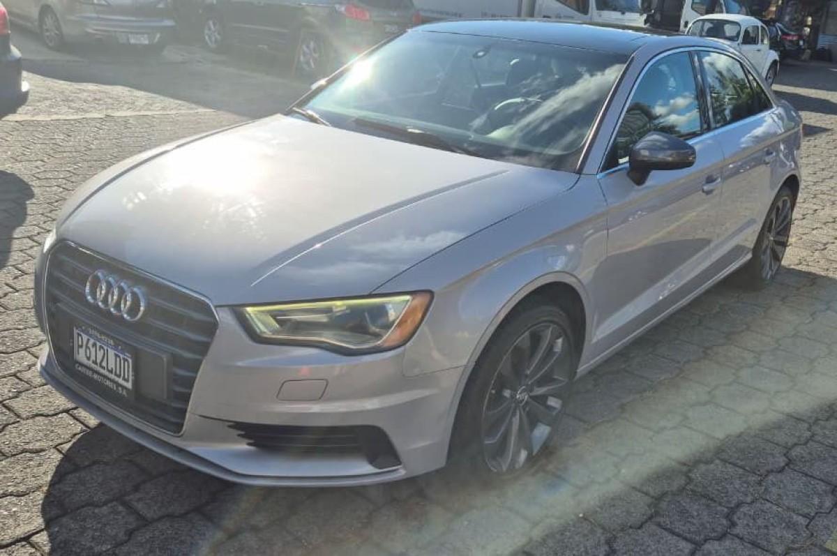 AUDI A3 - 2015                                        