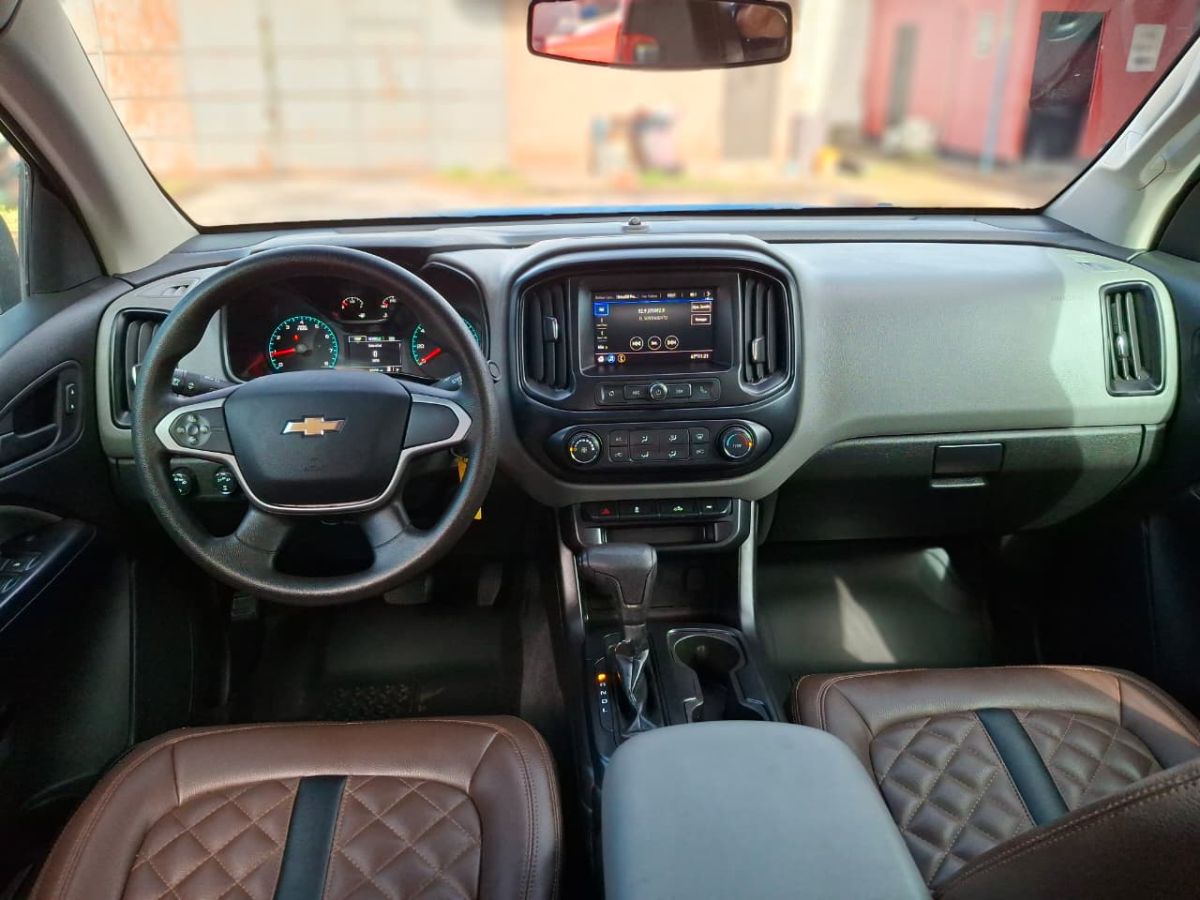 CHEVROLET COLORADO - 2021                                        