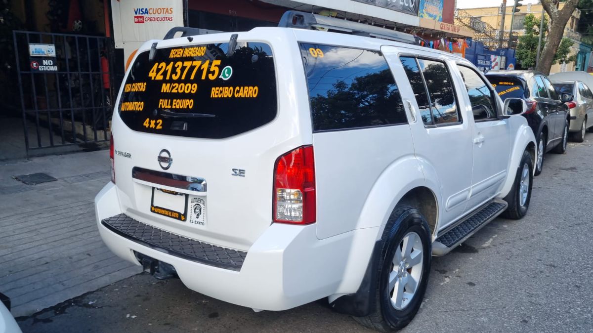 NISSAN PATHFINDER - 2009                                        