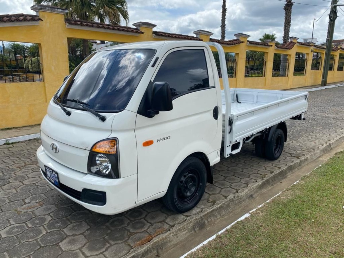 HYUNDAI H100 - 2018                                        