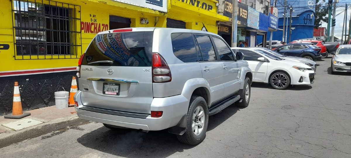 TOYOTA LAND CRUISER PRADO TXL - 2006                                        