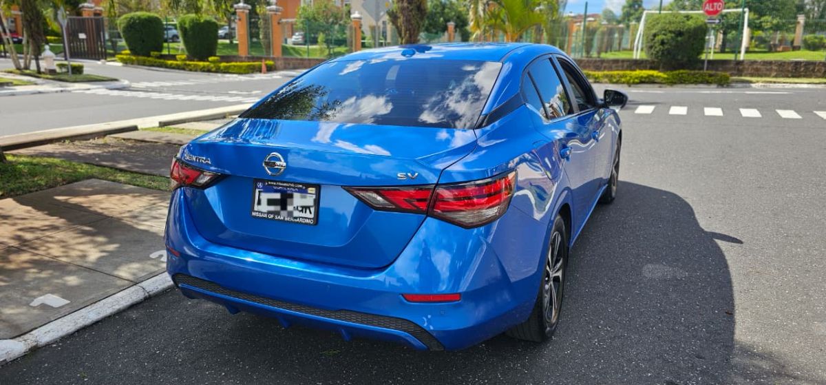 NISSAN SENTRA - 2013                                        