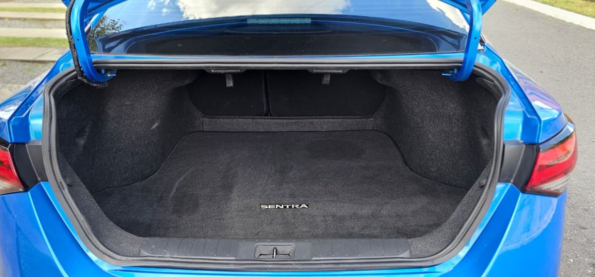 NISSAN SENTRA - 2013                                        