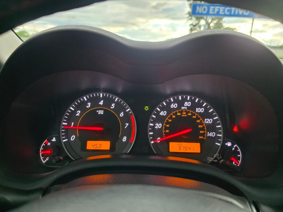 TOYOTA COROLLA S - 2009                                        