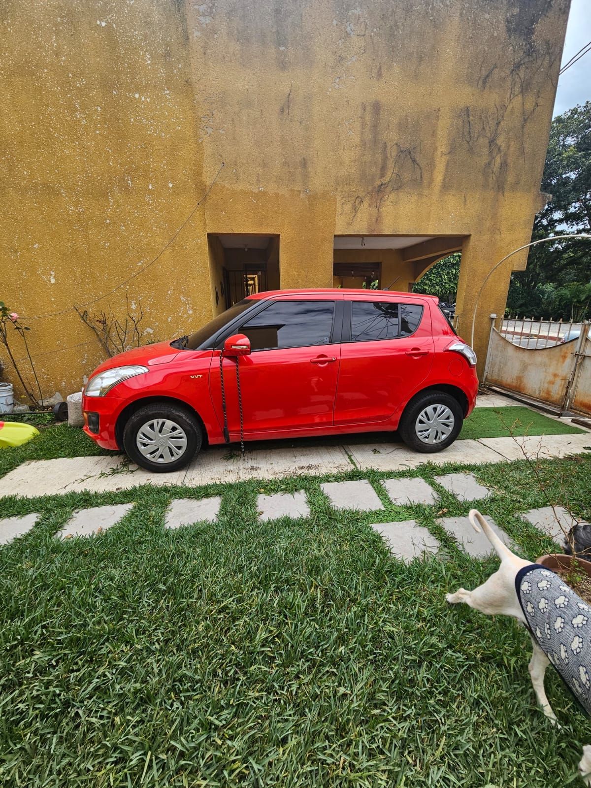 SUZUKI SWIFT - 2016                                        