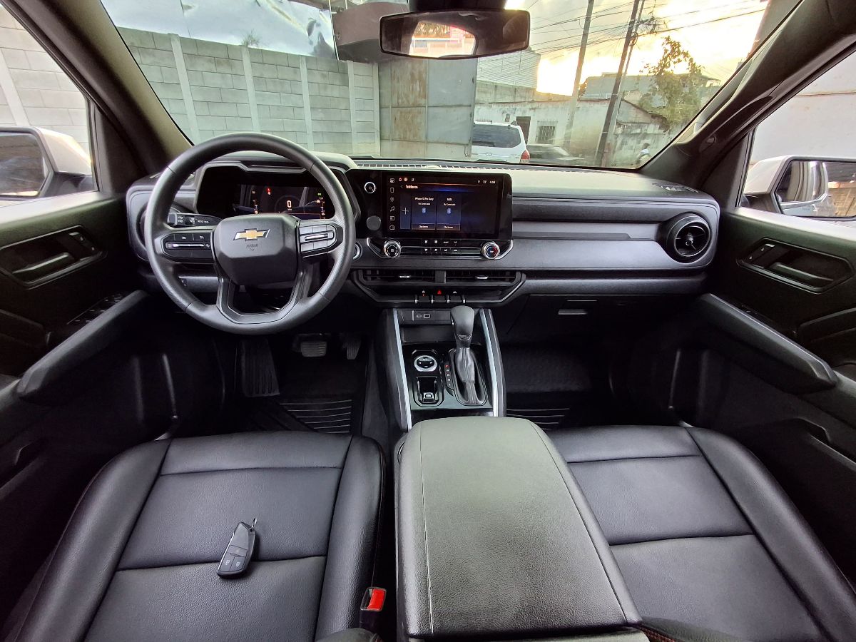 CHEVROLET COLORADO - 2023                                        