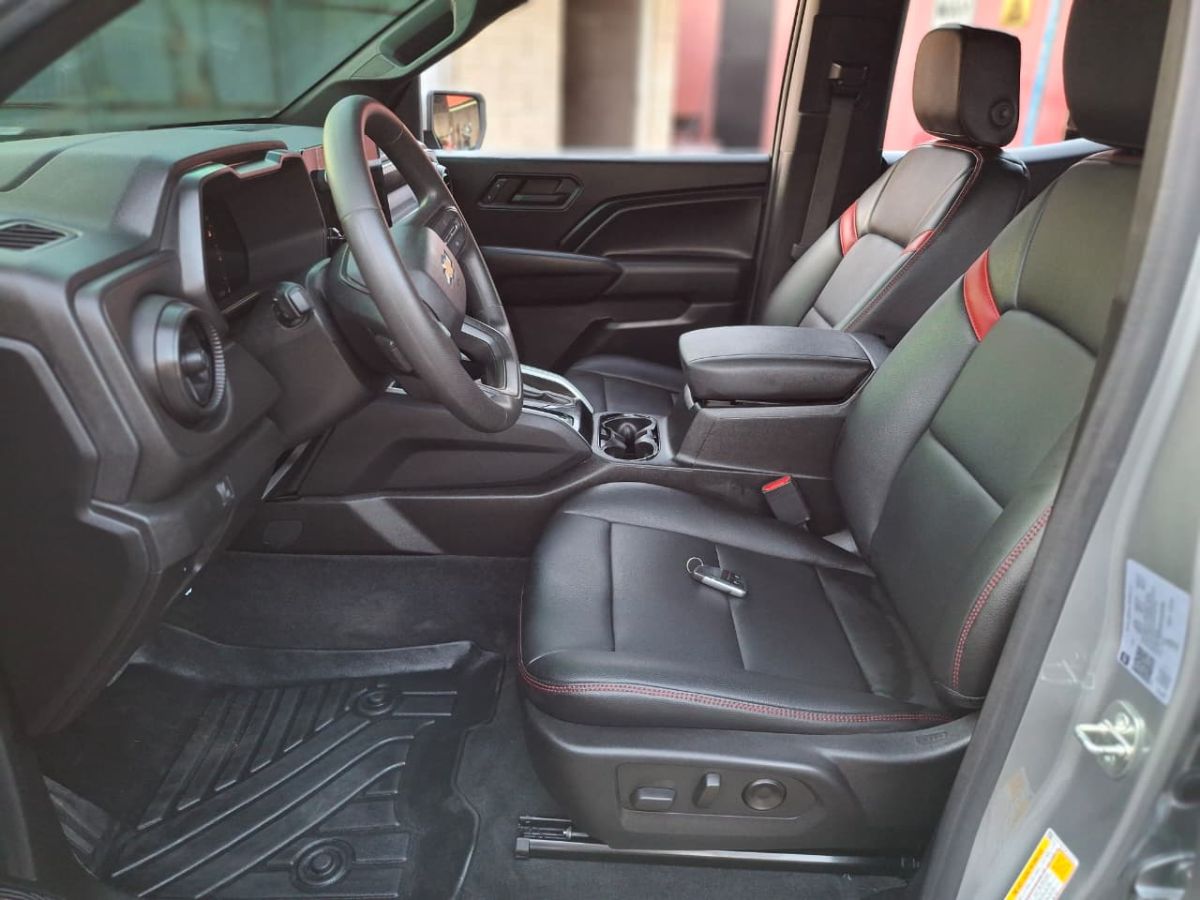 CHEVROLET COLORADO - 2023                                        