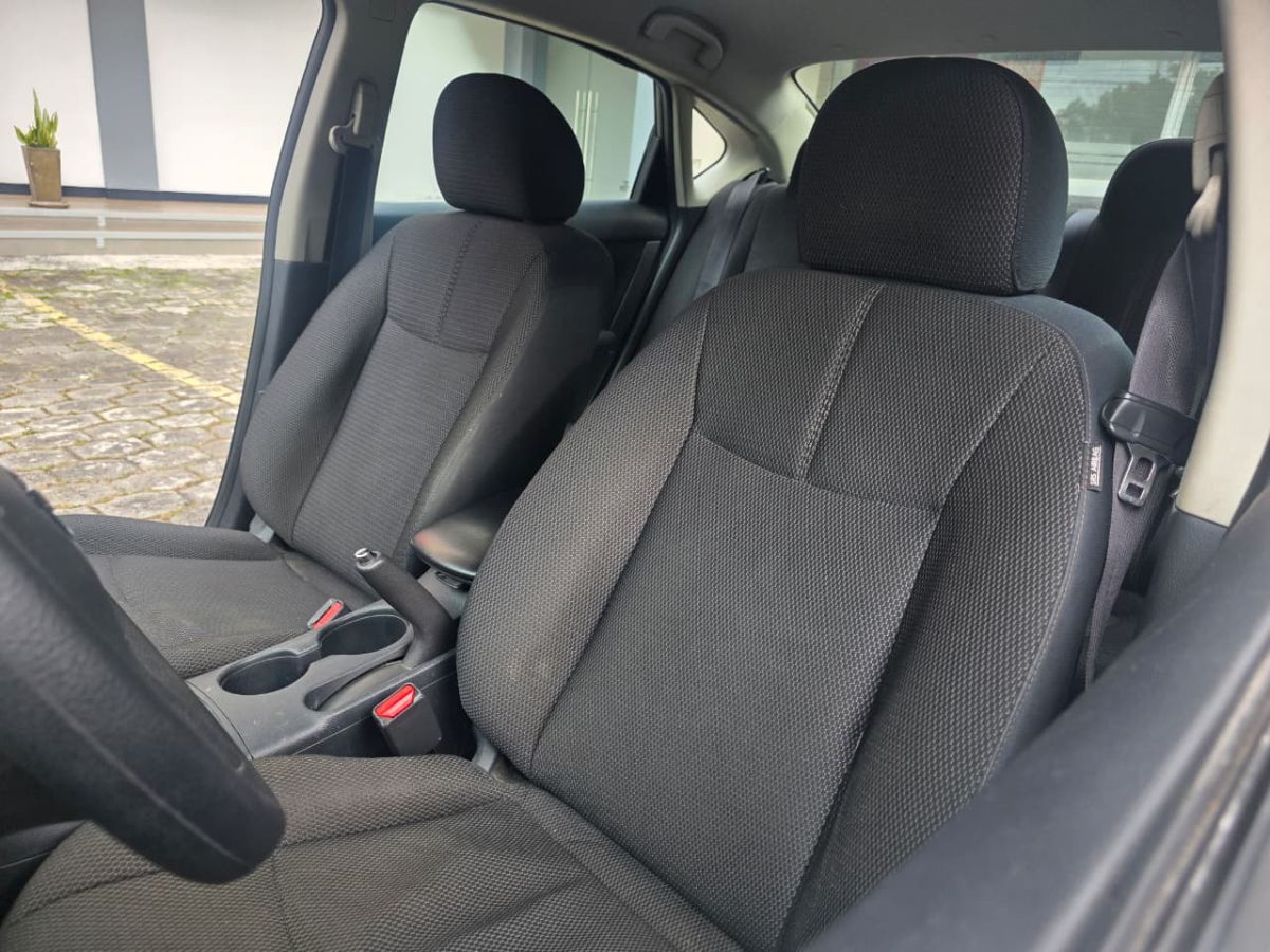 NISSAN SENTRA - 2013                                        