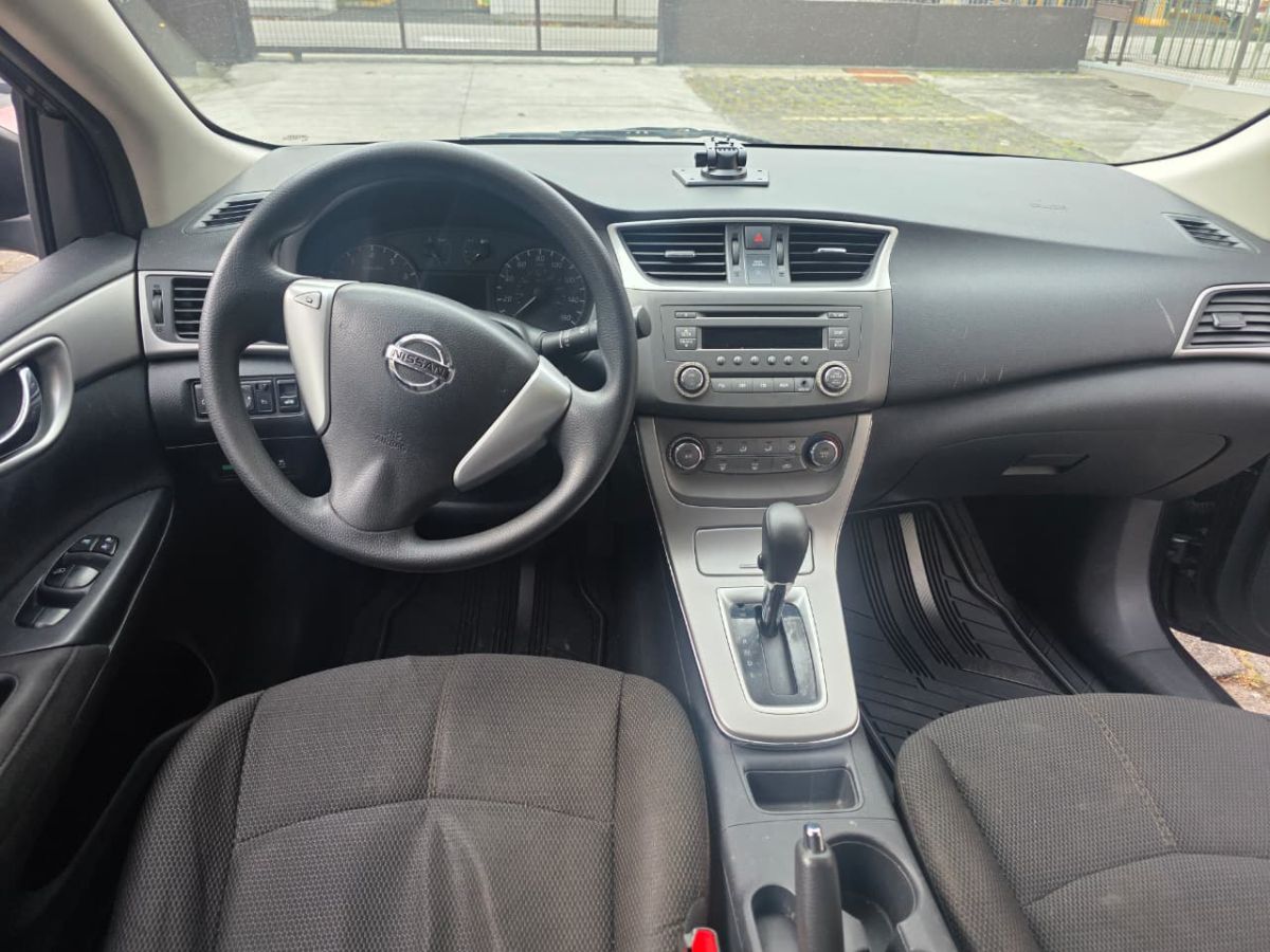 NISSAN SENTRA - 2013                                        