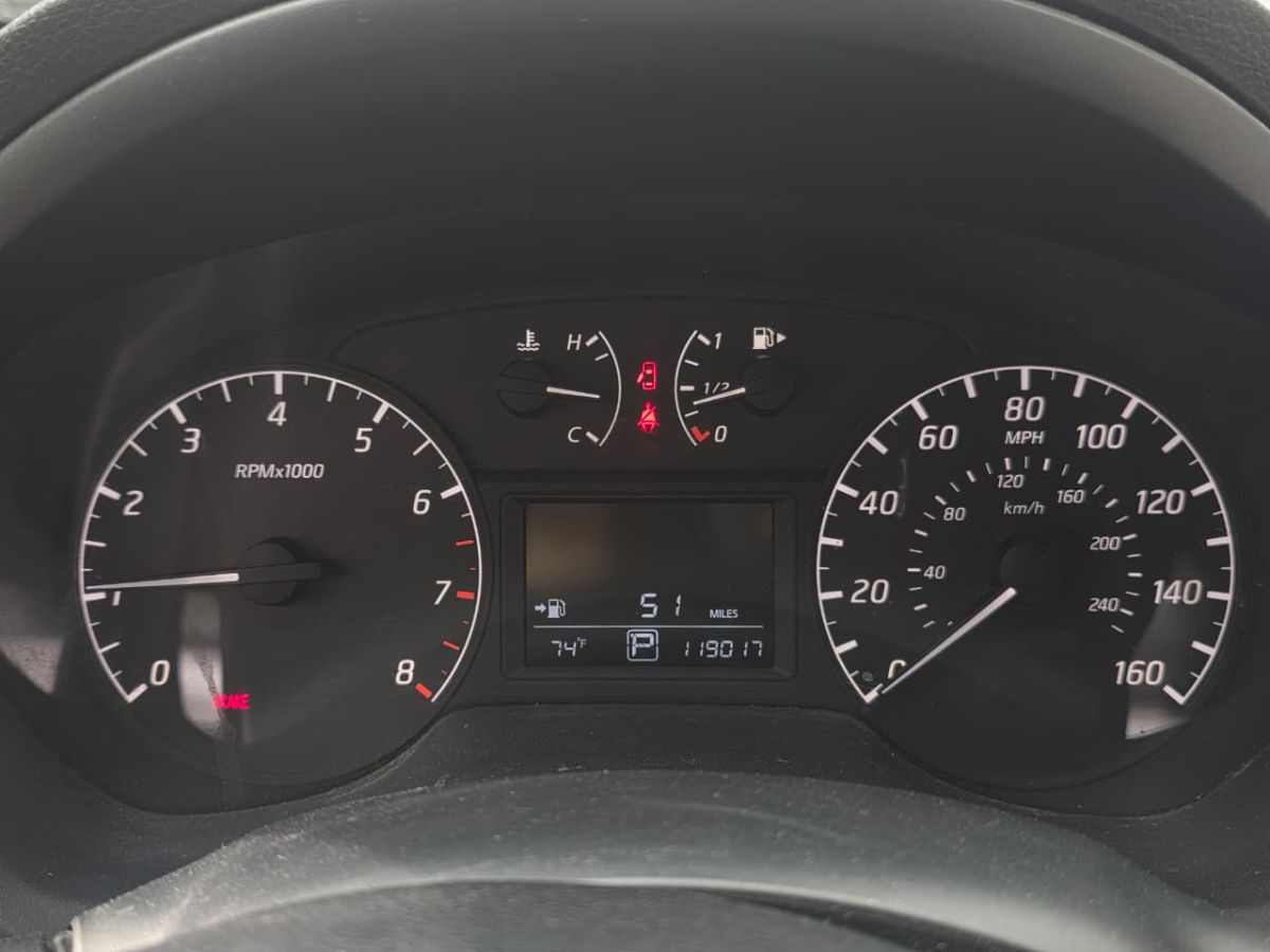 NISSAN SENTRA - 2013                                        