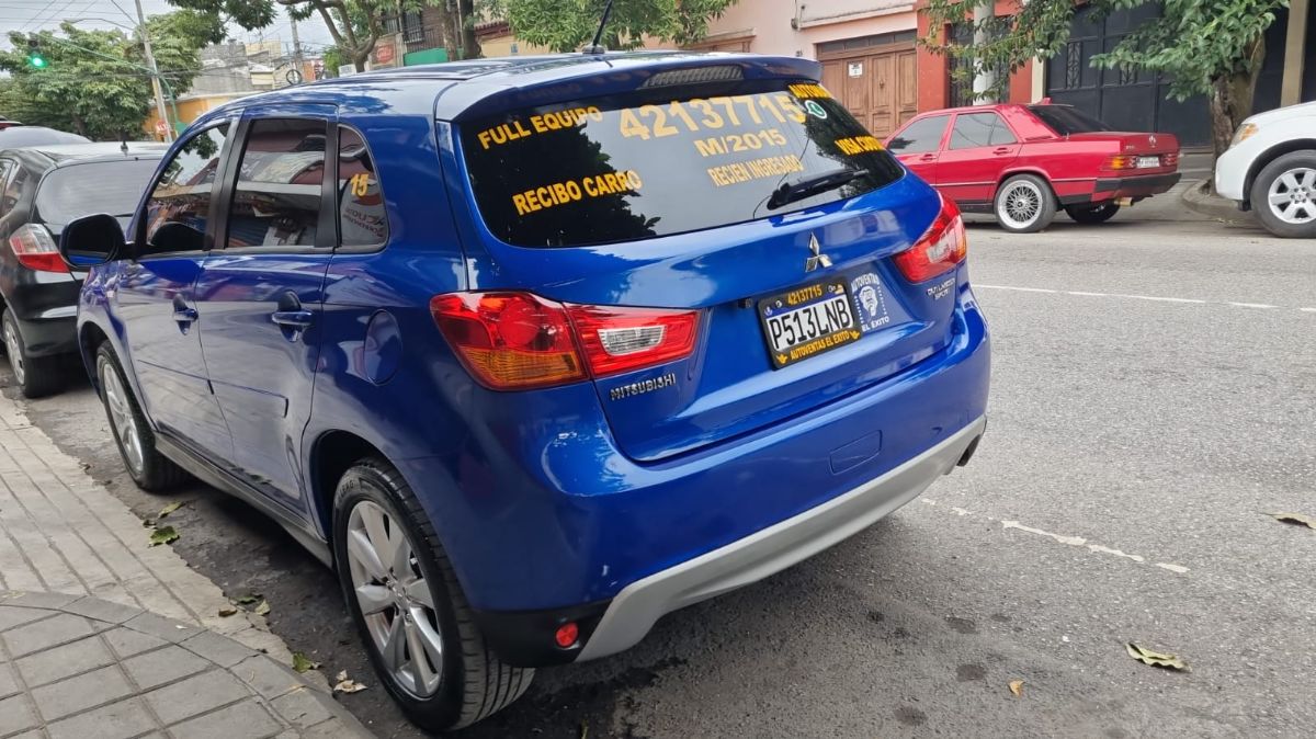 MITSUBISHI OUTLANDER SPORT - 2015                                        