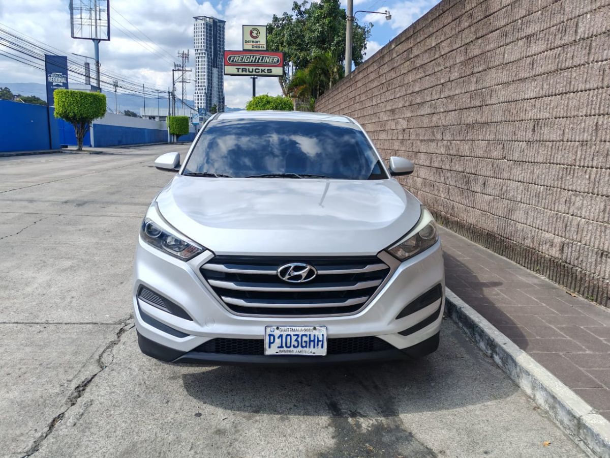 HYUNDAI TUCSON - 2017                                        