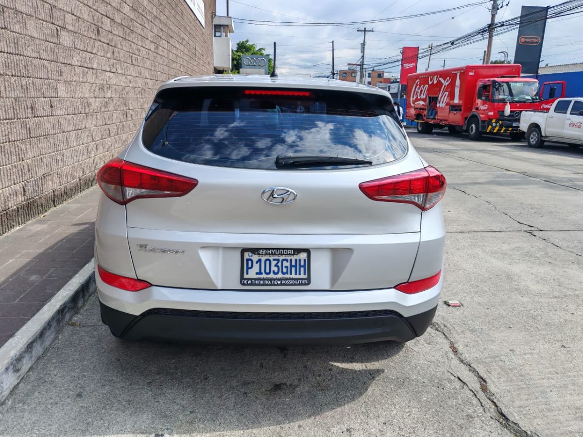 HYUNDAI TUCSON - 2017                                        