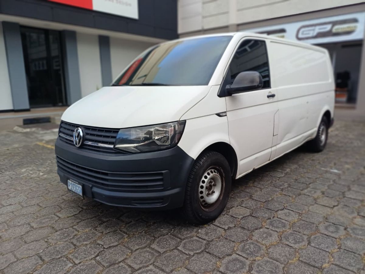 VOLKSWAGEN TRANSPORTER - 2017                                        