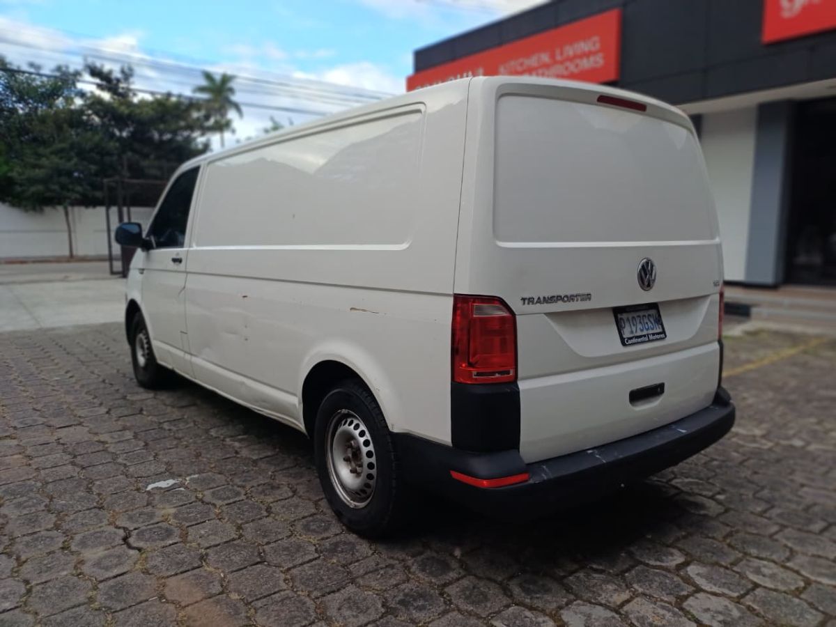 VOLKSWAGEN TRANSPORTER - 2017                                        