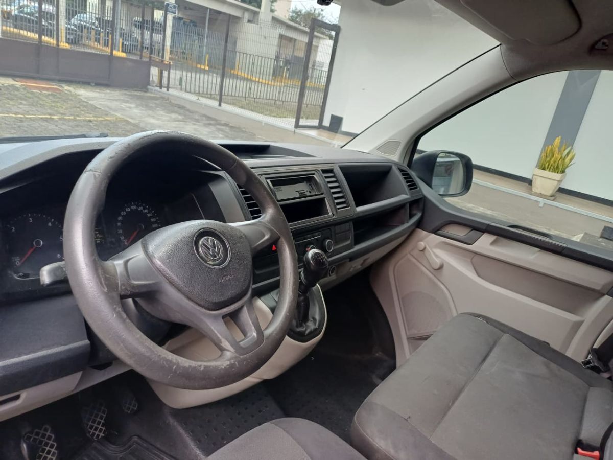 VOLKSWAGEN TRANSPORTER - 2017                                        