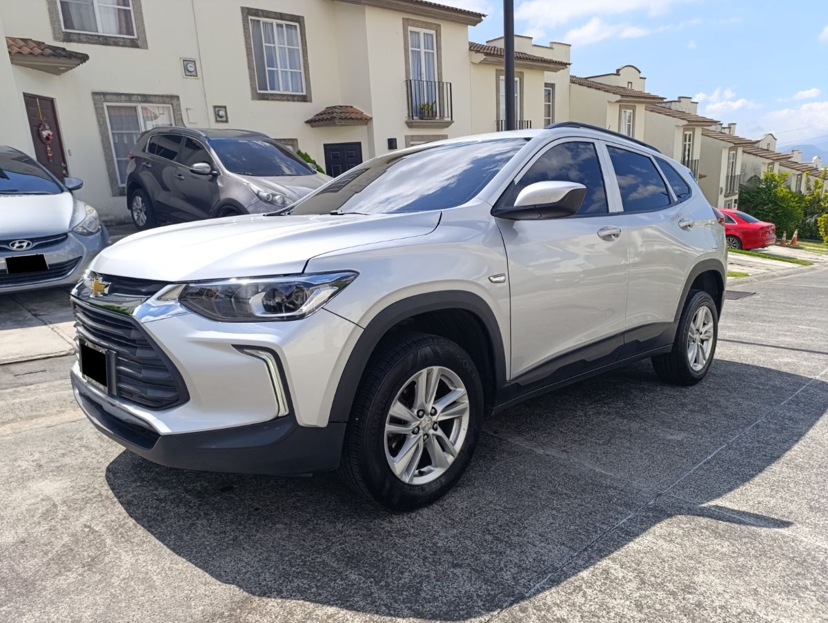 CHEVROLET TRACKER - 2023                                        